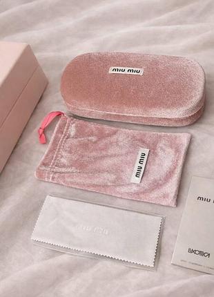 Футляр для окулярів miu miu