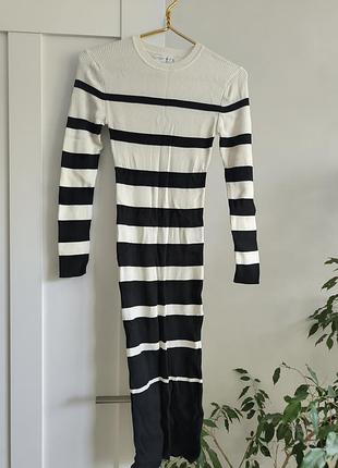 Сукня міді в рубчик в смужку primark zara mango трикотажна довга обтягуюча чорно біла базовий сукня тепла міді з довгим рукавом приталена тренд