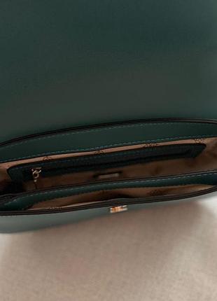 Модна та яскрава сумка guess в наявності оригінал 3