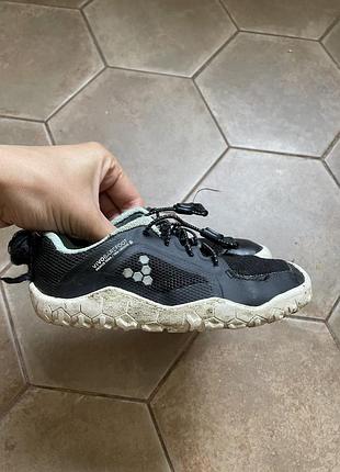 Кросівки vivobarefoot 27