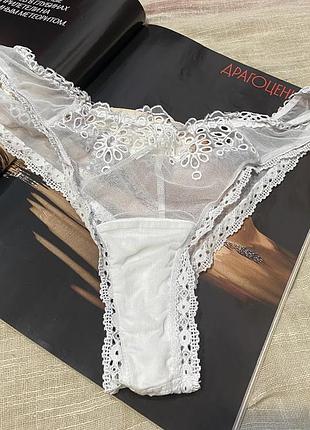 Intimissimi шикарні білі трусики з мереживом