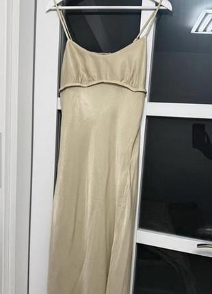 Платье из натуральной ткани от primark в колоборации с паулой эчевария xs.