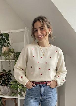 Светр жіночий оверсайз широкий вишиті серця m&s one size молочний