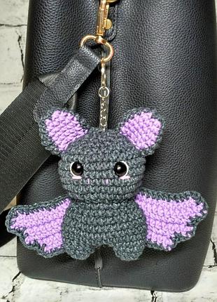 Брелок кажан в'язаний ручної роботи амігрумі hand made 10х13 см