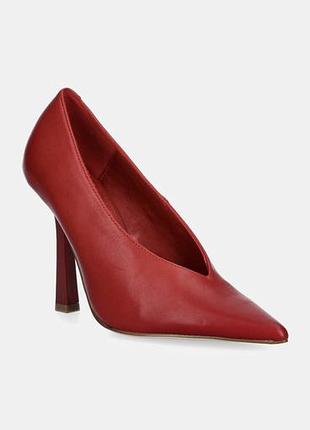 Туфлі як нові. під бренд valentino