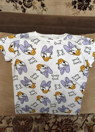 Продам футболку на девочку р.140см.