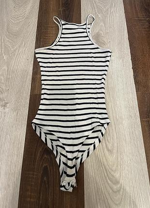 Боді на тоненьких бретелях pull&bear xs-s в полоску