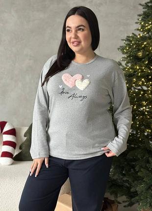 Сіра м'яка піжамка з сердечками plus size з мікрофлісу