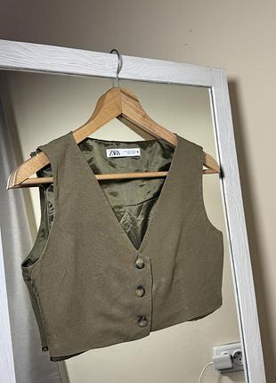 Вкорочена жилетка zara