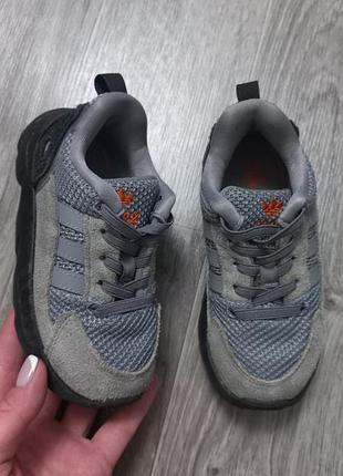 Кроссовки для мальчика adidas