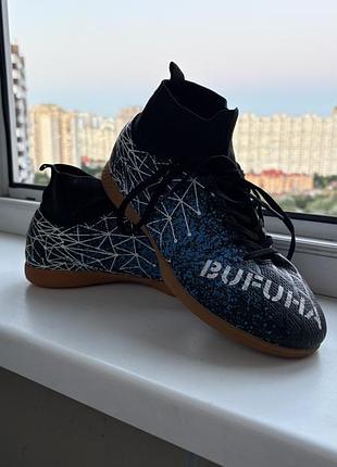 Це футзалки bufuha з високим носком на гумовій підошві.
