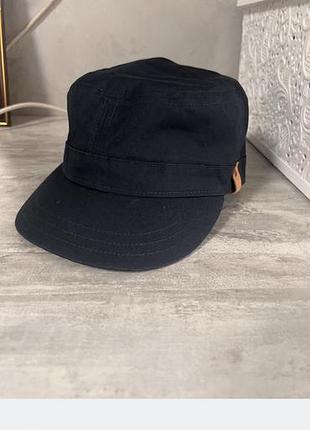 Продаю мужскую кепку бренда fjällräven singi