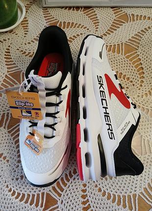Новые шикарные кроссовки skechers slip-ins