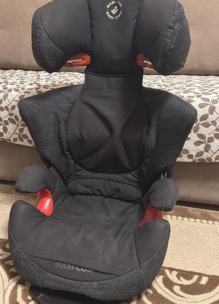 Продам автокрісло maxi cosi