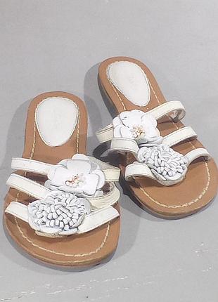 Шлепанцы clarks кожаные с цветочками