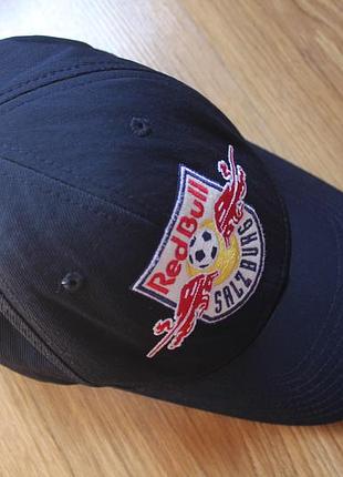 Кепка бейсболка унісекс red bull salzburg flexfit бейсболка yupoong
