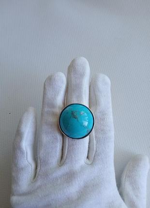 Серебряная кольца с бирюзой.