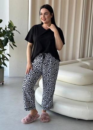 Чорна жіноча піжама з леопардовим принтом plus size