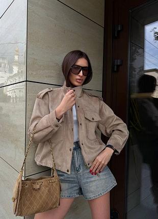 Трендова замшева куртка косуха