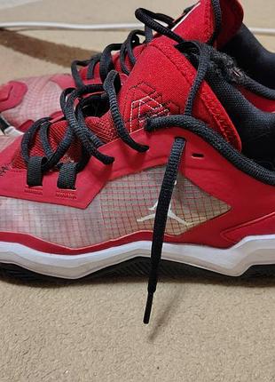 Кроссовки nike jordan us 9.5 (размер 42-42.5)