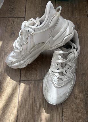 Кросівки adidas ozweego 36 розмір