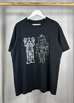 Uniqlo x kaws x andy warhol оригінальна футболка колаборація з крутим дизайном розмір xl