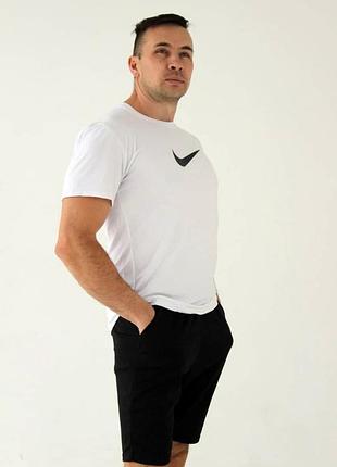Чоловічий спортивний костюм nike чоловіча футболка з шортами nike