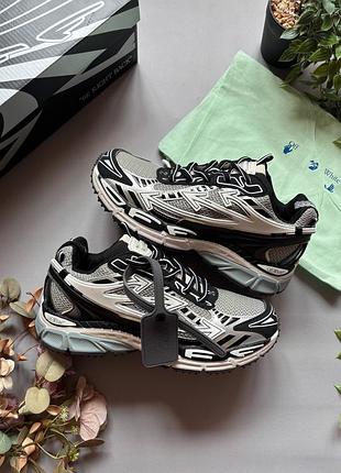 Off-white be right back black white