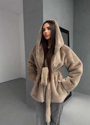 Крутевая шубка с капюшоном👌