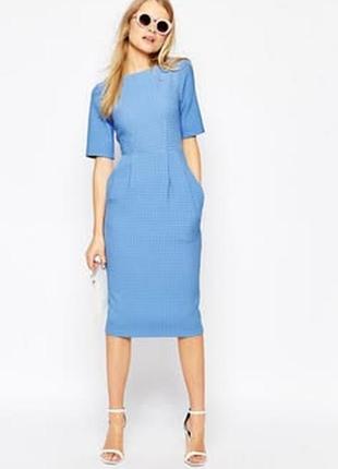 Сукня футляр фактурна жіноча asos,блакитна розмір 38(44),,сукня має кармани та потайний замок на спині.комфортна,улюблена мною сукня
стала замала(