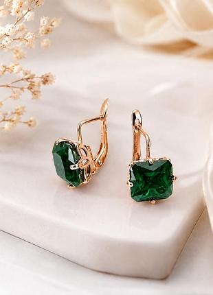 Серьги медзолото с зелеными цирконами fallon jewelry po. 1,8 см.