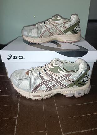 Кроссовки asics женские