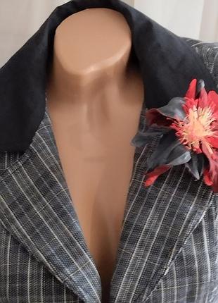 Квіткова брошка пуансеттія фантазійна "амелі" handmade брошка з тканини