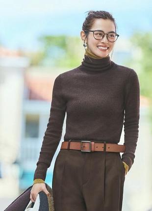 Светр ,гольф uniqlo вовна