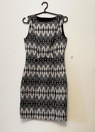 Черное белое платье футляр. h&amp;m.