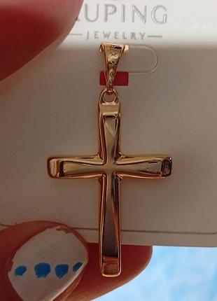 Крестик классический крестик из позолота xuping 18k. медицинское золото.