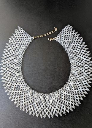 Белая силянка, колье из бисера белое (белый + прозрачный бисер)