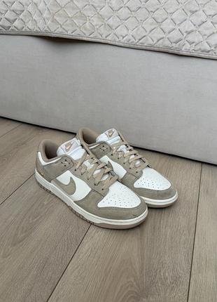 Оригінальні nike dunk low 42,5 бежеві