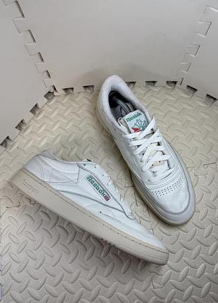 Оригінальні шкіряні кросівки reebok