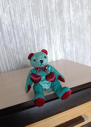 Зеленое, бархатное медвежонка с сердечками, изумрудно-зеленый