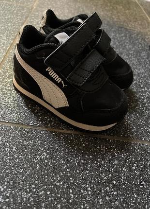 Дитячі оригінальні кросівки puma