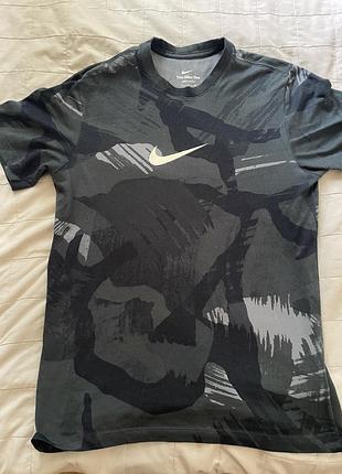 Футболка nike