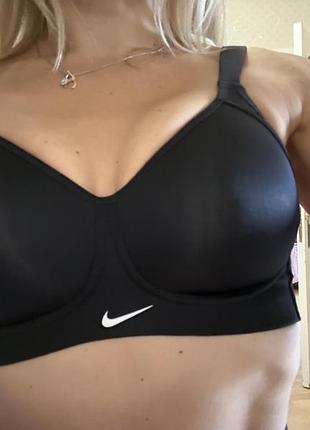 Чорний топ nike xs