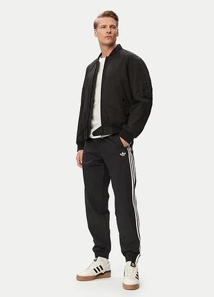 Спортивні штани firebird woven чорний regular fit