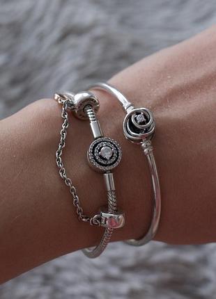 Продам два оригінальні браслети pandora