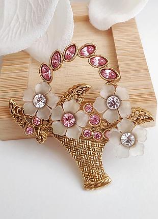 Изящная винтажная брошка «корзина с цветами» от бренда 1928 jewelry