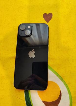 Продаю iphone 13 128