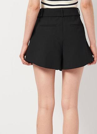 Черные женские шорты от zara.