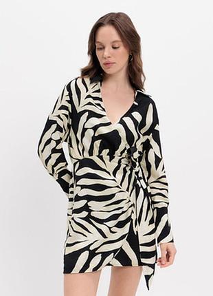 Чорна щільна сукня у молочні листя на запах h&m #4561