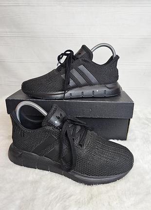 Кроссовки adidas 40 размер